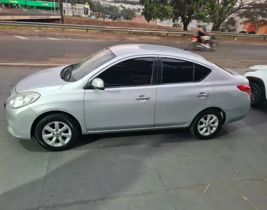 NISSAN-VERSA-1.6 16V FLEX SL 4P MANUAL NISSAN-VERSA-2012