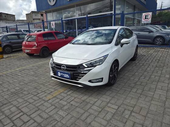 NISSAN VERSA 1.6 16V FLEX EXCLUSIVE XTRONIC