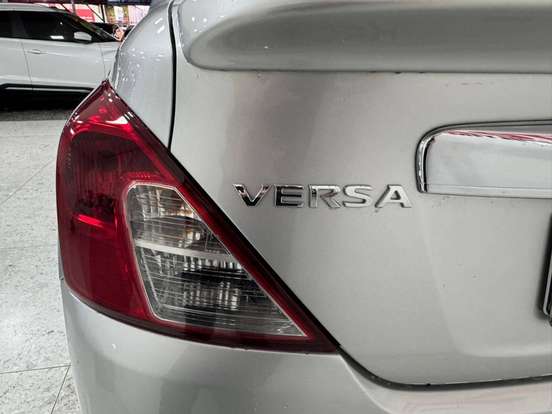 NISSAN-VERSA-1.6 16V FLEX SL 4P XTRONIC NISSAN-VERSA-2018