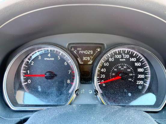 NISSAN-VERSA-2015