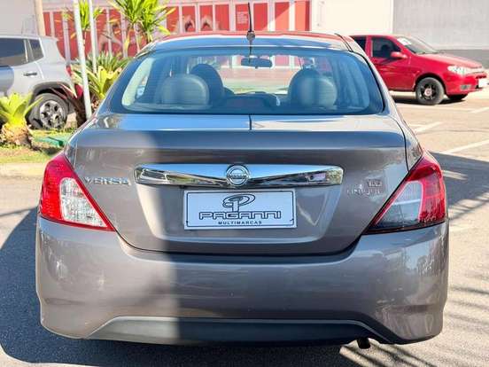 NISSAN-VERSA-1.6 16V FLEXSTART UNIQUE 4P MANUAL NISSAN-VERSA-2015