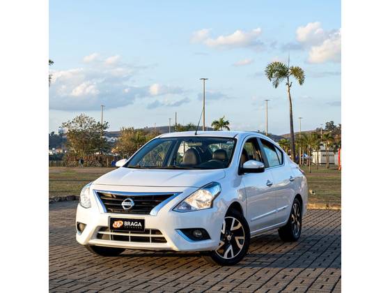 NISSAN VERSA 1.6 16V FLEXSTART UNIQUE 4P XTRONIC