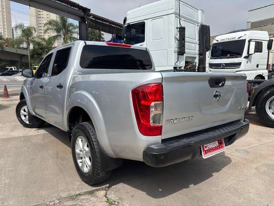 NISSAN-FRONTIER-2020