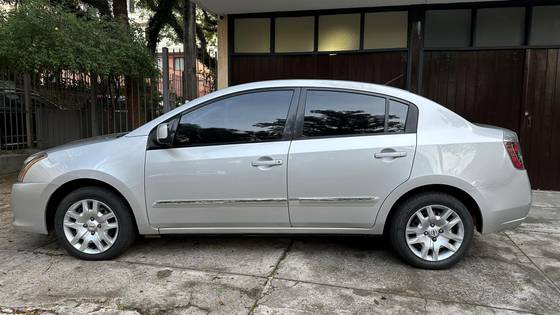 NISSAN SENTRA 2.0 S 16V FLEX 4P MANUAL