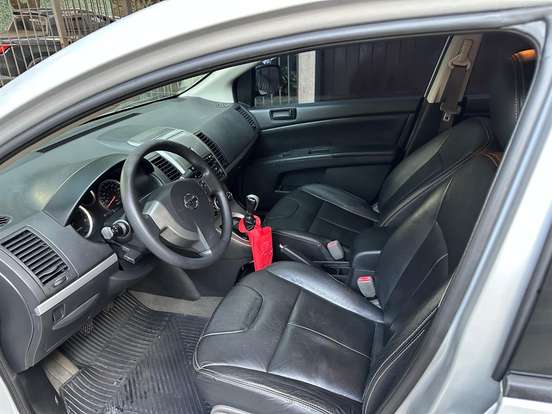 NISSAN-SENTRA-2012
