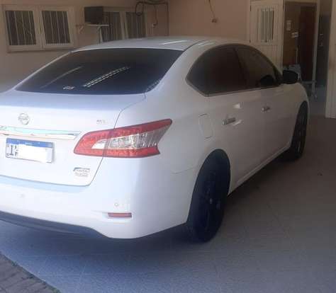 NISSAN-SENTRA-2014