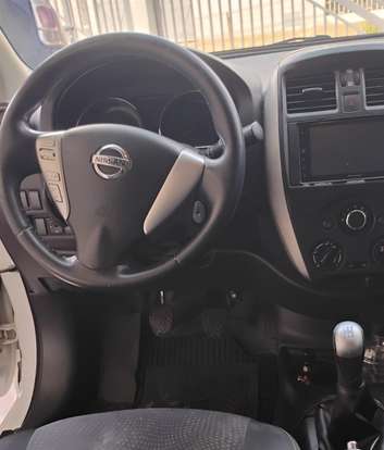 NISSAN-VERSA-2019