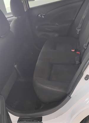 NISSAN-VERSA-2019