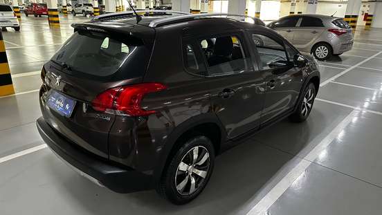 PEUGEOT-2008-2019