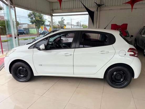 PEUGEOT-208-2013