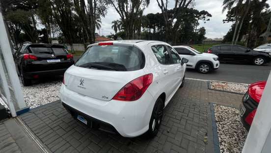 PEUGEOT-308-2012