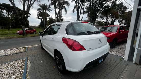 PEUGEOT-308-2012
