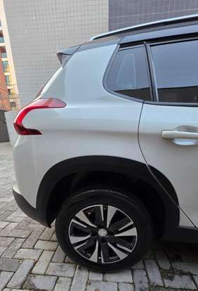 PEUGEOT-2008-2022