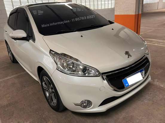PEUGEOT-208-1.6 GRIFFE 16V FLEX 4P AUTOMÁTICO PEUGEOT-208-2014