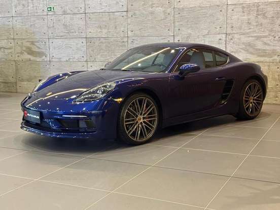 PORSCHE-718-2023