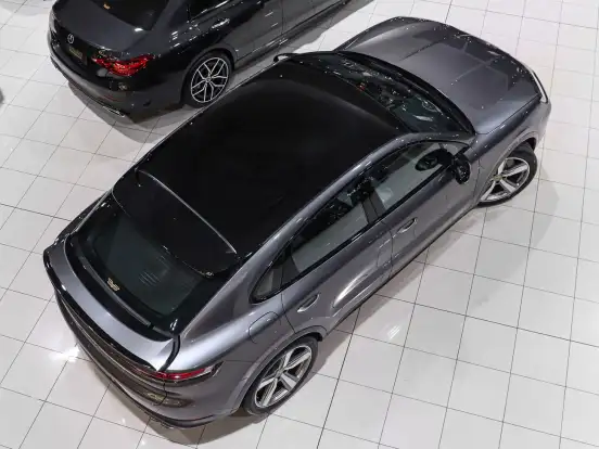 PORSCHE-CAYENNE-2023