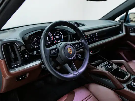 PORSCHE-CAYENNE-2024