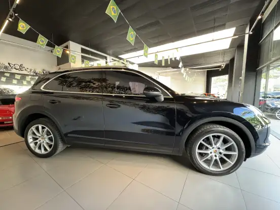 PORSCHE-CAYENNE-2018
