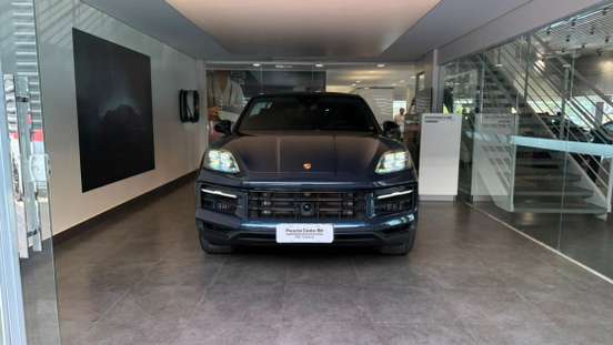 PORSCHE-CAYENNE-2025