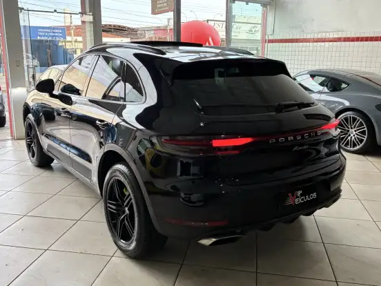 PORSCHE-MACAN-2020
