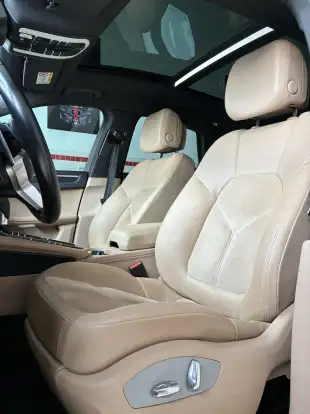 PORSCHE-MACAN-2020