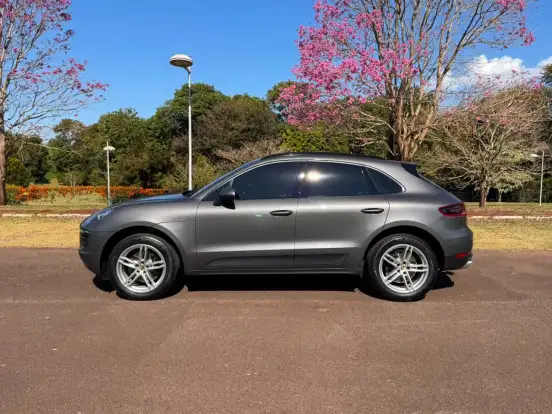PORSCHE-MACAN-2015