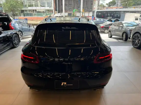 PORSCHE-MACAN-2.0 16V GASOLINA 4P AUTOMÁTICO PORSCHE-MACAN-2016