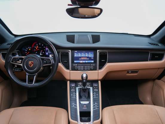 PORSCHE-MACAN-2.0 16V GASOLINA 4P AUTOMÁTICO PORSCHE-MACAN-2018