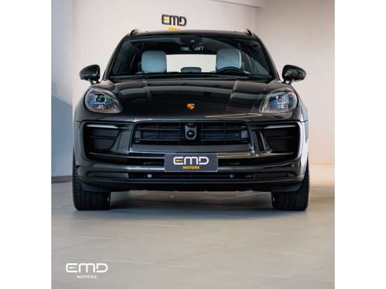 PORSCHE-MACAN-2024