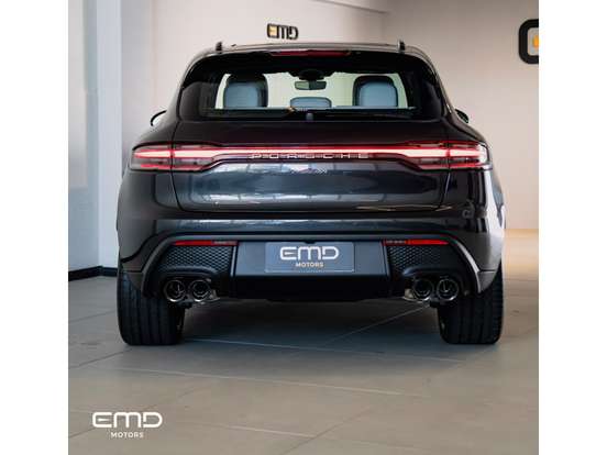 PORSCHE-MACAN-2024