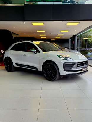PORSCHE-MACAN-2023