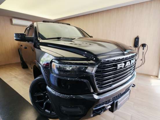 RAM-1500-3.0 HURRICANE 6 BITURBO GASOLINA LARAMIE NIGHT EDITION CD 4X4 AUTOMÁTICO RAM-1500-2024