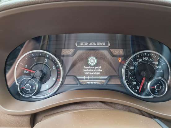 RAM-2500-6.7 I6 TURBO DIESEL LARAMIE CD 4X4 AUTOMÁTICO RAM-2500-2022
