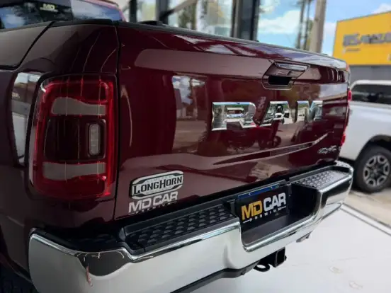 RAM-3500-6.7 I6 TURBO DIESEL LIMITED LONGHORN CD 4X4 AUTOMÁTICO RAM-3500-2024