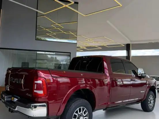 RAM-3500-6.7 I6 TURBO DIESEL LIMITED LONGHORN CD 4X4 AUTOMÁTICO RAM-3500-2024