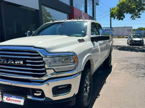 RAM-3500-6.7 I6 TURBO DIESEL LIMITED LONGHORN CD 4X4 AUTOMÁTICO RAM-3500-2023