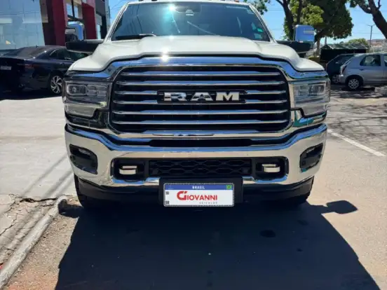 RAM-3500-6.7 I6 TURBO DIESEL LIMITED LONGHORN CD 4X4 AUTOMÁTICO RAM-3500-2023