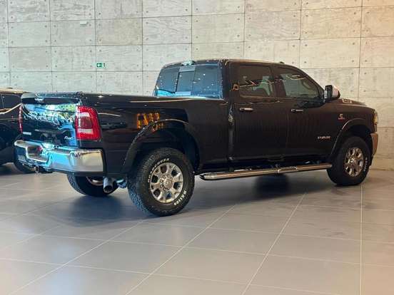 RAM-3500-6.7 I6 TURBO DIESEL LARAMIE CD 4X4 AUTOMÁTICO RAM-3500-2022
