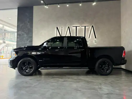 RAM-CLASSIC-5.7 V8 GASOLINA LARAMIE CD 4X4 AUTOMÁTICO RAM-CLASSIC-2022