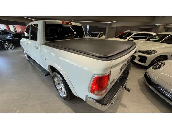 RAM-CLASSIC-5.7 V8 GASOLINA LARAMIE CD 4X4 AUTOMÁTICO RAM-CLASSIC-2023