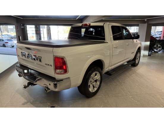 RAM-CLASSIC-5.7 V8 GASOLINA LARAMIE CD 4X4 AUTOMÁTICO RAM-CLASSIC-2023
