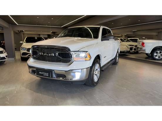 RAM-CLASSIC-5.7 V8 GASOLINA LARAMIE CD 4X4 AUTOMÁTICO RAM-CLASSIC-2023