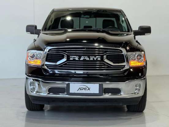 RAM-CLASSIC-5.7 V8 GASOLINA LARAMIE CD 4X4 AUTOMÁTICO RAM-CLASSIC-2023