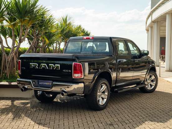 RAM-CLASSIC-5.7 V8 GASOLINA LARAMIE CD 4X4 AUTOMÁTICO RAM-CLASSIC-2023