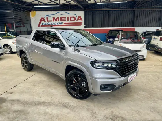 RAM RAMPAGE 2.0 HURRICANE 4 TURBO GASOLINA R/T 4X4 AUTOMÁTICO