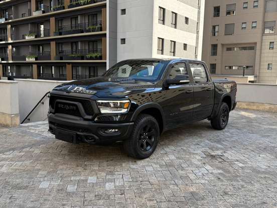 RAM-1500-5.7 V8 GASOLINA REBEL CD 4X4 AUTOMÁTICO RAM-1500-2021