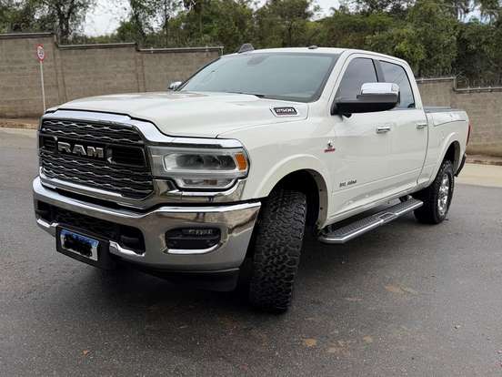 RAM-2500-6.7 I6 TURBO DIESEL LARAMIE CD 4X4 AUTOMÁTICO RAM-2500-2020