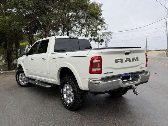 RAM-2500-6.7 I6 TURBO DIESEL LARAMIE CD 4X4 AUTOMÁTICO RAM-2500-2020