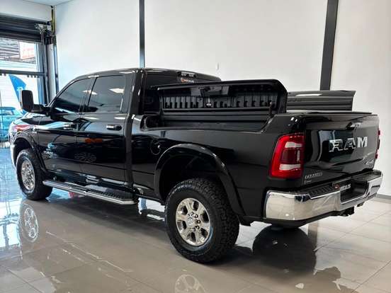 RAM-2500-6.7 I6 TURBO DIESEL LARAMIE CD 4X4 AUTOMÁTICO RAM-2500-2021