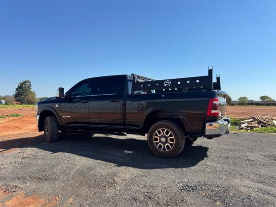 RAM 3500 6.7 I6 TURBO DIESEL LIMITED LONGHORN CD 4X4  AUTOMÁTICO